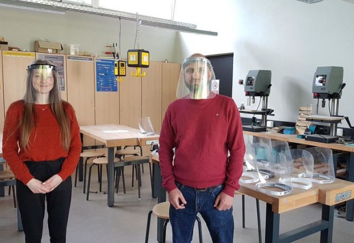 Pressebild Gesichtsvisiere aus dem Technik-Raum